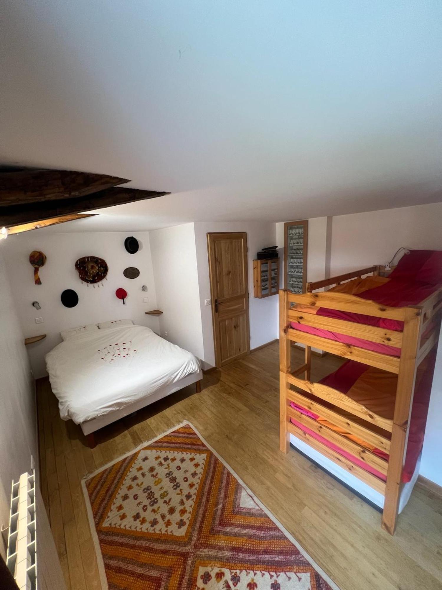 Les Garennes Otel Saint-Uze Dış mekan fotoğraf