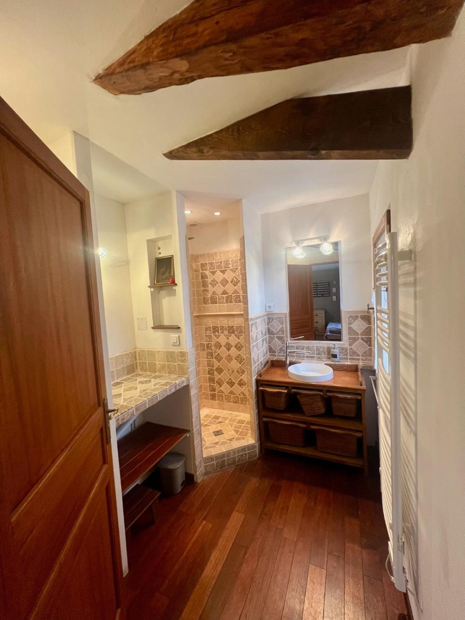 Les Garennes Otel Saint-Uze Dış mekan fotoğraf